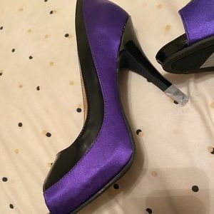 Brand new open toed heels!